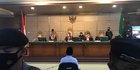 Tentukan Langkah Hukum Lanjutan, Pengacara Herry Wirawan Tunggu Salinan Putusan MA