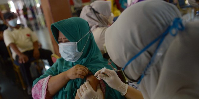 Vaksinasi Booster Ke-2 Digelar di 44 Puskesmas Jakarta, Simak Jadwal & Syaratnya