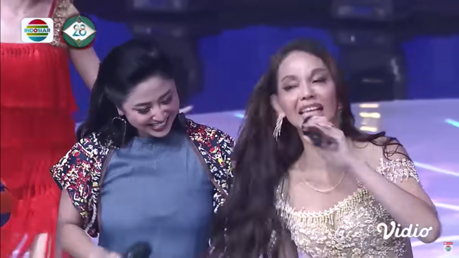 bunda corla bersama dewi perssik dan soimah