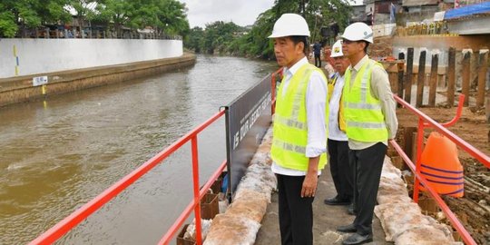 Jokowi Yakin Banjir Jakarta Hilang, Asal Proyek Ini Segera Selesai