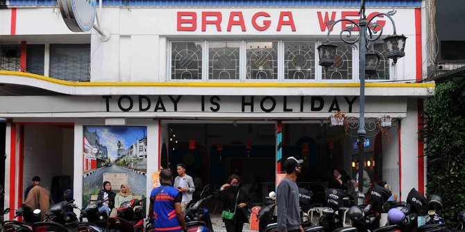 Dua Setengah Jam Menikmati Sejarah dan Senja di Jalan Braga