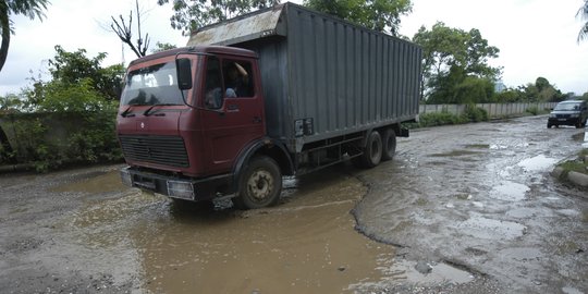 Angkutan Batu Bara Buat Jalan Jambi Rusak Parah, Biaya Perbaikan Capai Rp1,2 Triliun