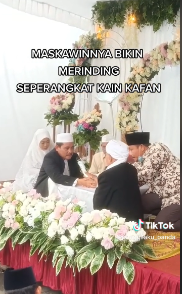 heboh viral pernikahan pasangan di lombok dengan maskawin kain kafan