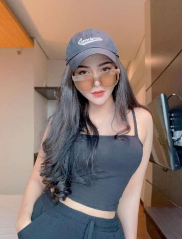 intip profil bella bonita wanita cantik yang diduga dekat dengan denny caknan