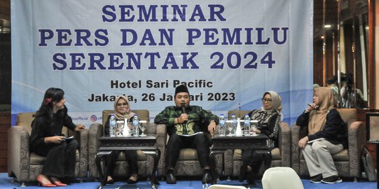 Seminar Pers dan Pemilu Serentak 2024