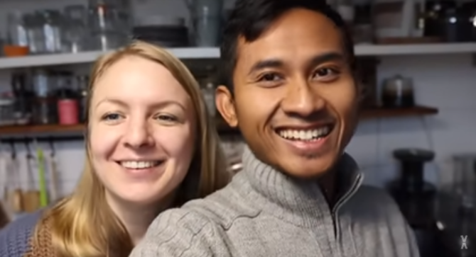 potret istri venda bule jerman jago yang tukang renovasi dapur