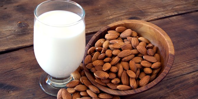 5 Resep Susu Almond ala Rumahan, Enak dan Mudah Dibuat