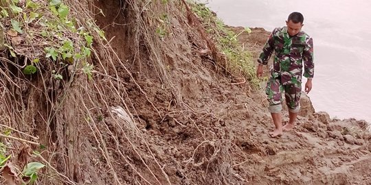 Kuburan di Aceh Utara Longsor, Jenazah Jatuh ke Sungai