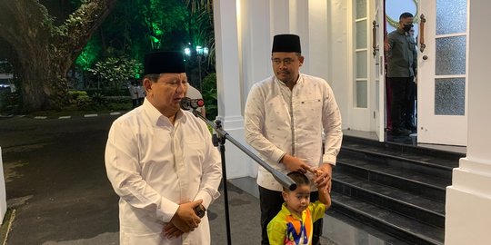 Saat Prabowo Merapat ke Anak dan Mantu Presiden