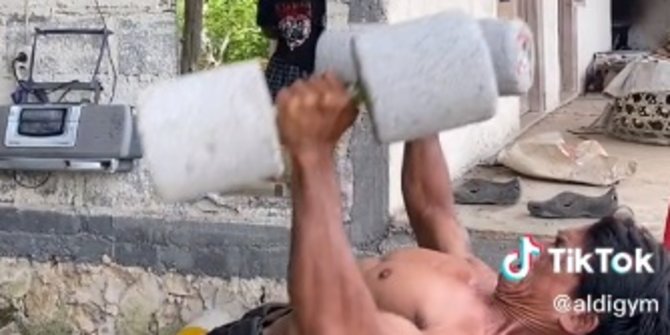 Viral Potret Gym di Nusa Penida, Alat-alatnya Terbuat dari Semen dan Kayu