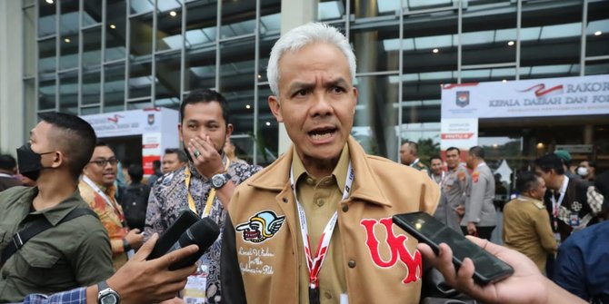 Ganjar Perintahkan Kepala Desa Berinovasi untuk Atasi Kemiskinan Ekstrem