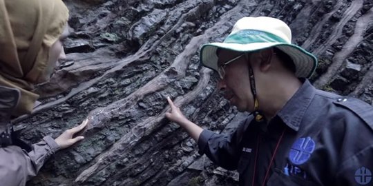 Raih Doktor Teknik Geologi, Peneliti UGM Jelaskan soal Geopark Karangsambung