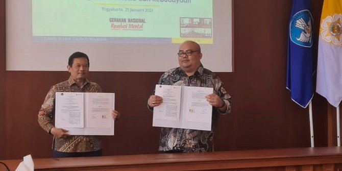 Cegah Kecanduan Game, Kemenko PMK Gunakan Aplikasi Ruang Digital Keluarga di Sekolah