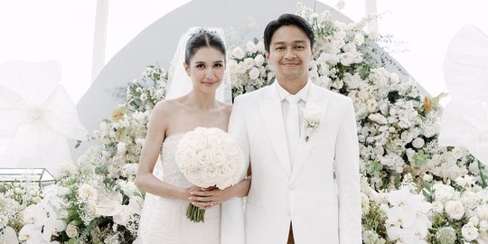 5 Potret Cantik Mikha Tambayong di Hari Pernikahan dengan Deva Mahenra