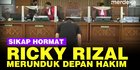 VIDEO: Momen Ricky Rizal Merunduk Hormati Hakim Usai Jaksa Meminta Pleidoi Ditolak