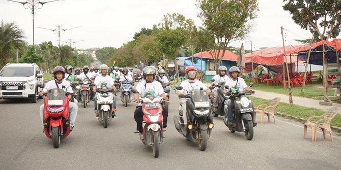 Saat Ojek Online & 'Emak-Emak' di Pekanbaru Dukung Sandiaga Maju Pilpres 2024
