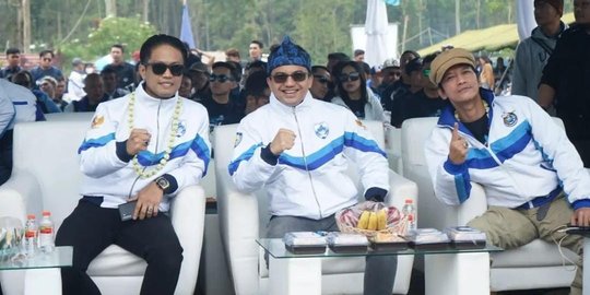 Potret Ganteng Sahrul Gunawan Pakai Jaket XTC, Dikomentari Pedas Oleh Netizen