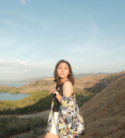intip profil anggita oktaviani wanita cantik yang kini jadi istri maell lee