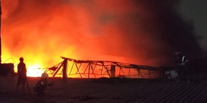 Toko Furnitur di Cikarang Utara Bekasi Terbakar, Kerugian Mencapai Rp500 Juta