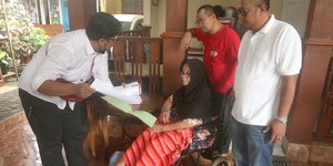 Meningkatkan Pelayanan, BPN Antarkan Langsung Sertifikat Tanah ke Rumah Warga