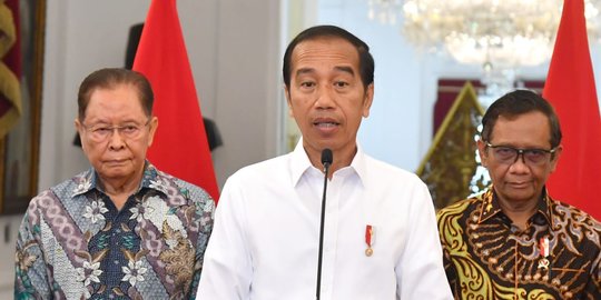 Jelang Kedatangan Jokowi, 130 Spanduk dan Baliho di Jembrana Dicopot