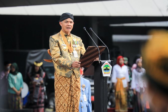 gubernur jawa tengah ganjar pranowo