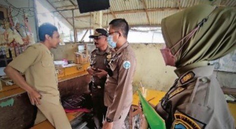 pns lamongan nongkrong di warkop dan rumah makan pada jam kerja