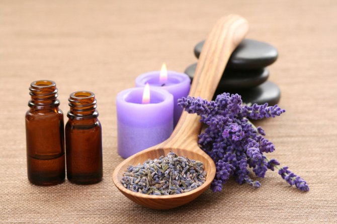 ilustrasi lavender oil