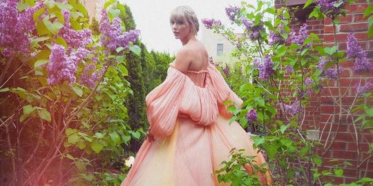 Lirik Lagu Lavender Haze - Taylor Swift