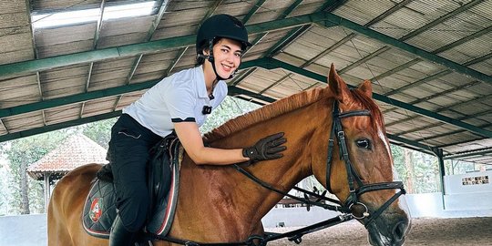 Deretan Foto Paula Verhoeven saat Olahraga Berkuda, Awalnya Ngaku Takut