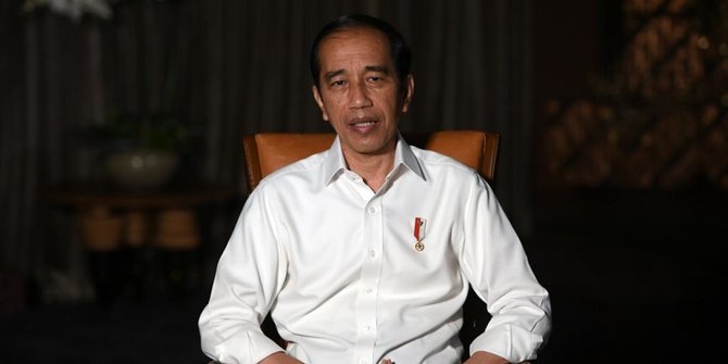 Jokowi Kembali Beri Kode Rabu Pon