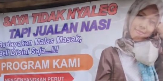 Bak Caleg, Penjual Pecel Ini Promosikan Dagangannya dengan Cara Tak Biasa