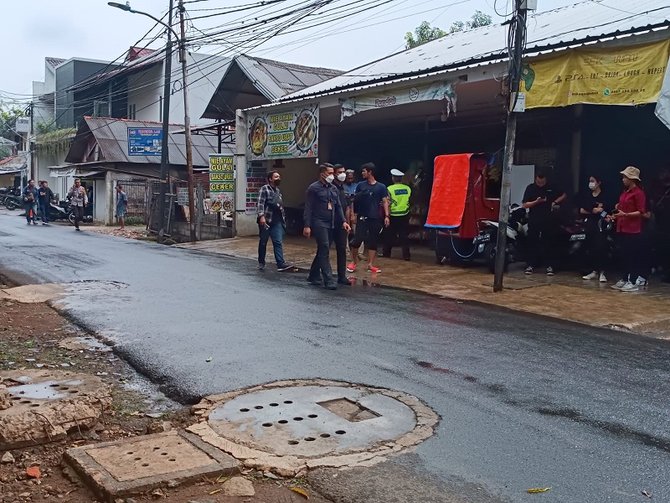 rekonstruksi kecelakaan mahasiswa ui di srengseng sawah