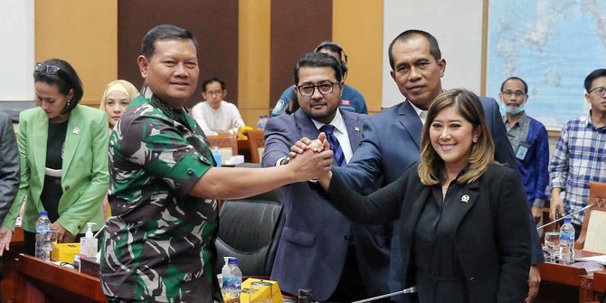 Ketua Komisi I DPR Minta Panglima TNI Tegur Kasad Dudung yang Tak Hadiri Rapat Kerja