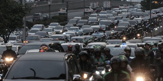 Kemacetan Bikin Boros Bensin 2,2 Juta Liter per Hari, Kerugian Rp71 Triliun per Tahun