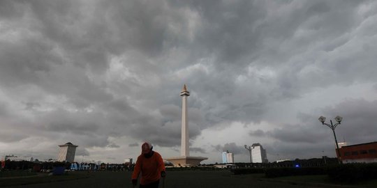 Jakarta Diguyur Hujan Jumat Pagi, Satu RT Tergenang