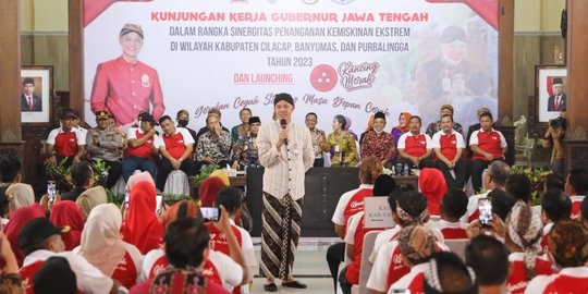 Ganjar Luncurkan 'Kancing Merah', Program Penanganan Stunting dan Kemiskinan