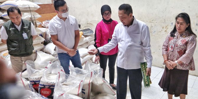 Budi Waseso Ciduk Oknum Oplos Beras Bulog dan Dijual Lebih Mahal