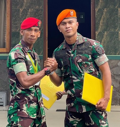 potret keluarga prajurit tni au