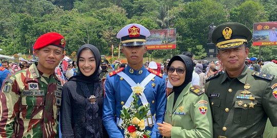 Satu Keluarga ini Semuanya TNI, dari Ayah, Ibu hingga Anak Pangkatnya Perwira