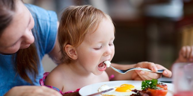 Konsumsi Protein Hewani pada Bayi Bisa Jadi Cara Turunkan Risiko Stunting