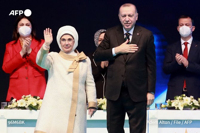 presiden turki recep tayyip erdogan bersama istri emine erdogan