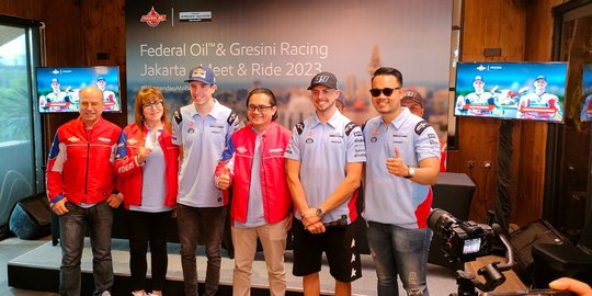 Federal Oil Ajak Tim Gresini Racing MotoGP dan Fans Keliling Kota Jakarta