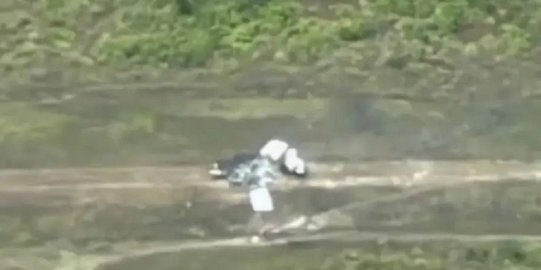 Penampakan Diduga Pesawat Susi Air Dibakar KKB Papua, Pilot dan Penumpang Disandera