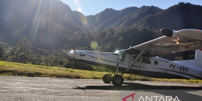 KKB Diduga Bawa Pilot Susi Air dan 15 Pekerja Bangunan ke Mapenduma