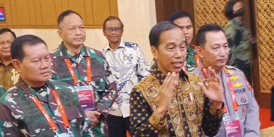 Jokowi Tegaskan akan Copot Kapolda dan Pangdam Kalau Ada Karhutla