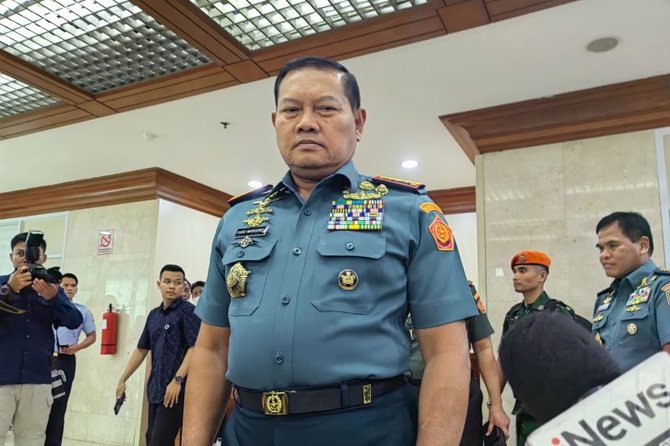 panglima tni laksamana yudo margono di dpr