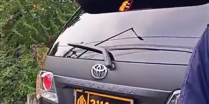 Terungkap, Fortuner Pelat Dinas Polri Tabrak Ojek Online di Rawamangun Menantu Polisi