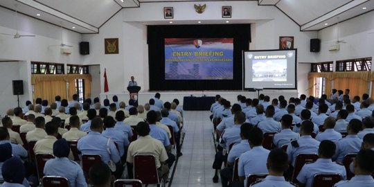 Pesan Danlanud Husein Sastranegara ke Anak Buah: Cerdas dan Bijak Bermedsos