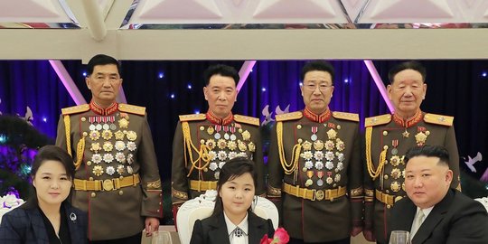 kim jong-un beri sinyal petunjuk siapa calon penggantinya di korea utara